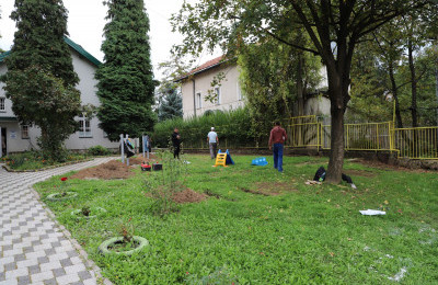 Započeli radovi na uređenju dvorišta vrtića „Šareni voz“