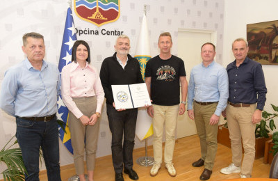 Načelniku Mandiću uručena zahvalnica