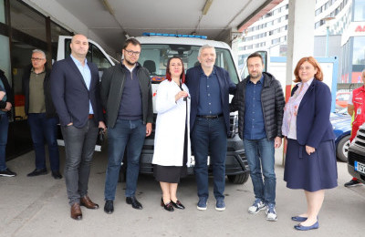 Načelnik Mandić uručio ključeve novog sanitetskog vozila