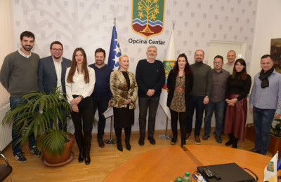 Načelnik Mandić potpisao ugovore sa poduzetnicima iz Centra