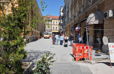 Privode se kraju radovi na popločavanju Gajevog trga