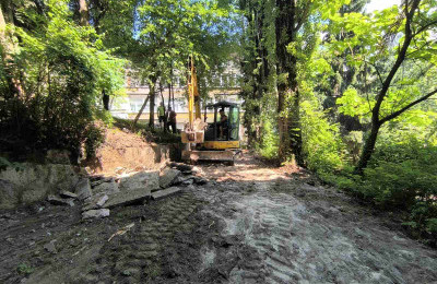 Započeli radovi na sanaciji stepeništa i platoa u Ulici Alipašina