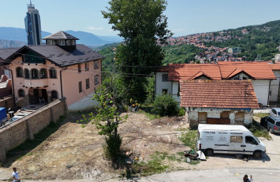 Uklonjen bespravno izgrađeni ruševni objekat na Gorici