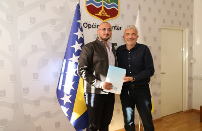 Načelnik Mandić potpisao ugovor sa predstavnicima Vijeća mladih