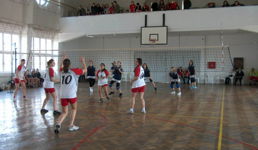 Odigrane polufinalne utakmice općinskog takmičenja u odbojci za djevojčice 