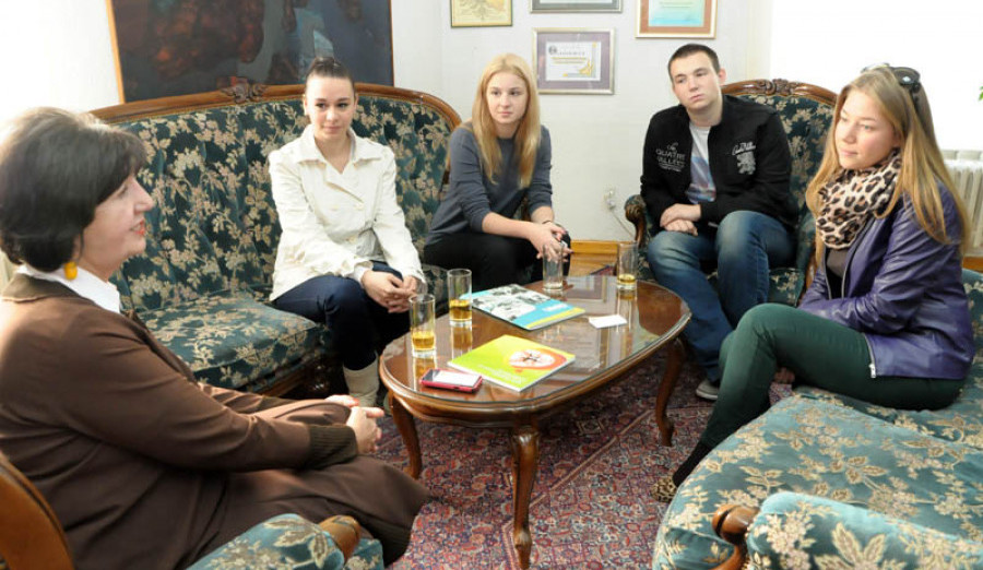 Predsjedavajuća Nikolić primila u posjetu učenike Druge gimnazije