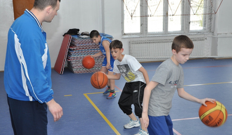 Besplatna škola košarke za osnovce