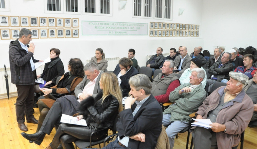 Žitelji Soukbunara održali javnu raspravu o općinskom budžetu 