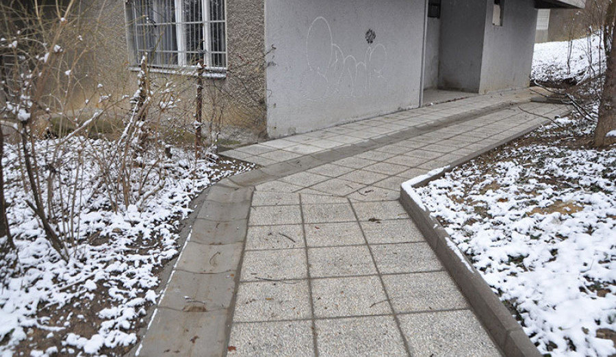 Sanacija stepeništa i staza u Ulici Marcela Šnajdera