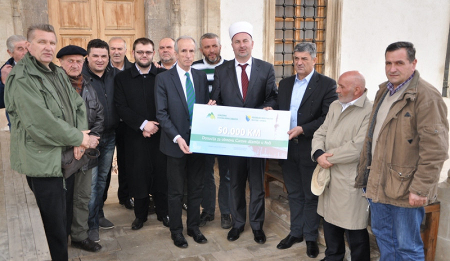 Uručena donacija za obnovu srušene Careve džamije u Foči