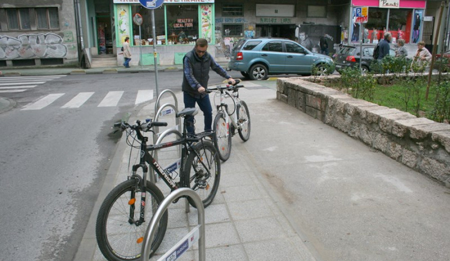 Novo biciklističko parkiralište u Ćemaluši 