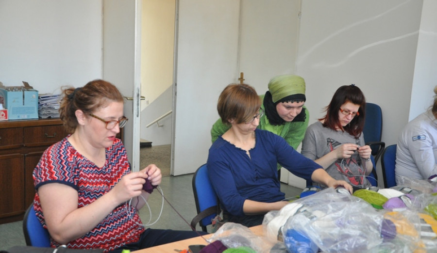 Počele kreativne radionice pletenja za žene
