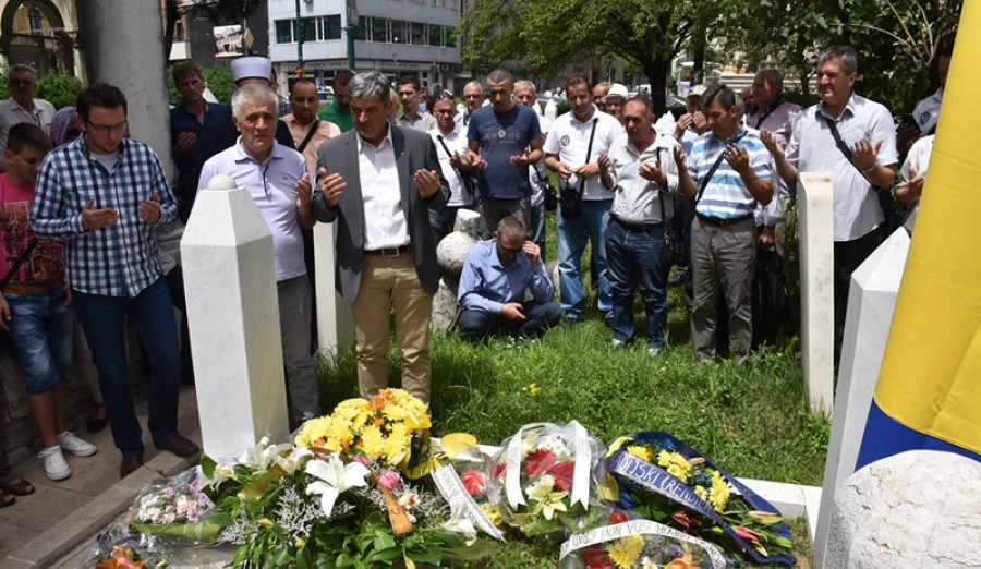 Obilježena 23. godišnjica pogibije legendarnog komandanta Safeta Zajke