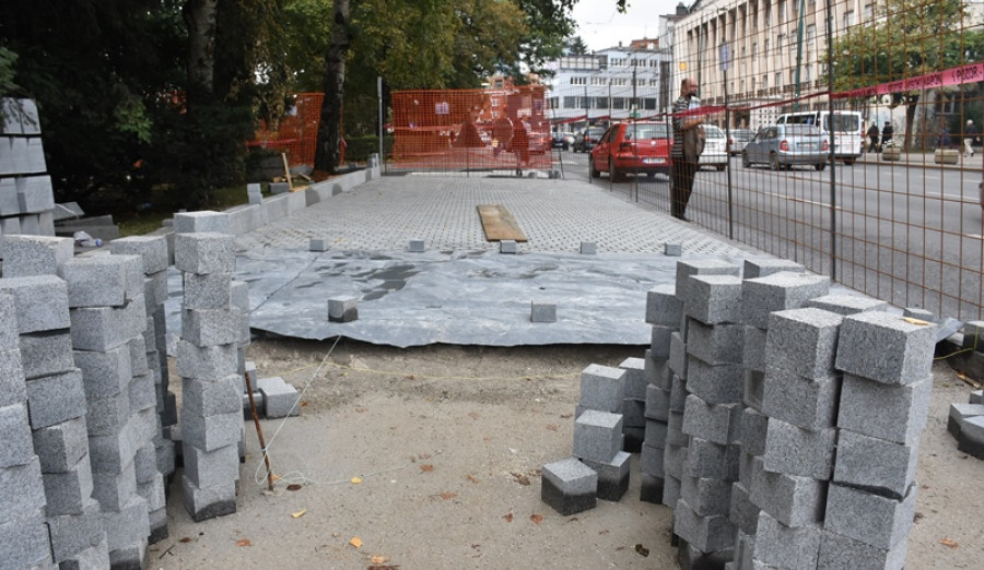 Počeli radovi na rekonstrukciji pločnika ispred zgrade Predsjedništva BiH