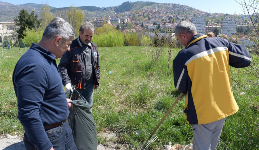Uspješno okončane ekološke akcije čišćenja zelenih površina oko potoka Sušica i gradskog porodilišta 