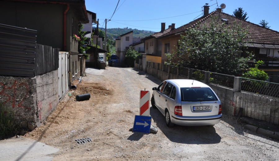 (FOTO) Rekonstrukcija vodovoda i kanalizacije i sanacija ulice Budakovići
