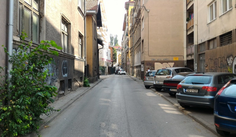 Rekonstrukcija vodovodne i kanalizacione mreže u Kemal-begovoj ulici