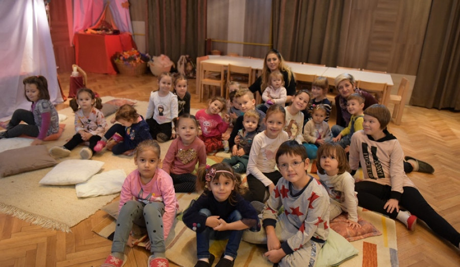 Prvačići Osnovne škole „Isak Samokovlija“ učestvovali u radionici ''Vuneno pozorištance'' 