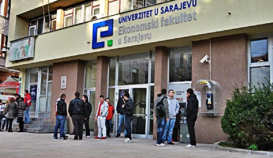 Ekonomskom fakultetu u Sarajevu Općina Centar donirala 3.000 maraka