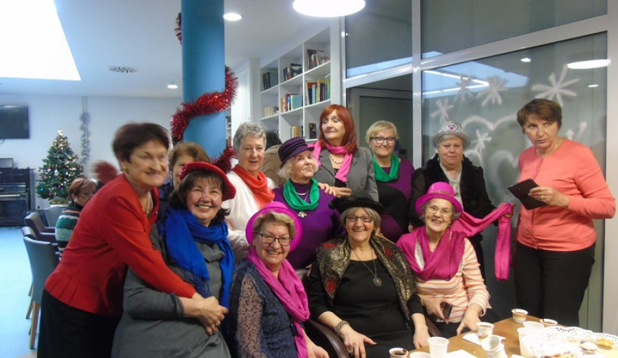 Članovi Centra za zdravo starenje pripremili prigodan kulturno-zabavni program povodom Božića i Nove godine