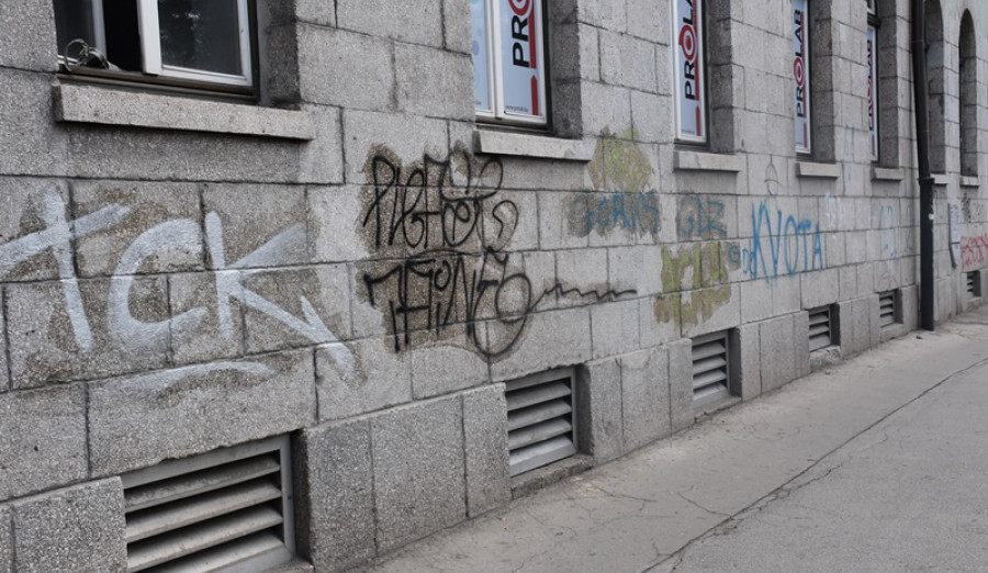 Za uklanjanje grafita sa fasada objekata Općina izdvojila 20 hiljada KM