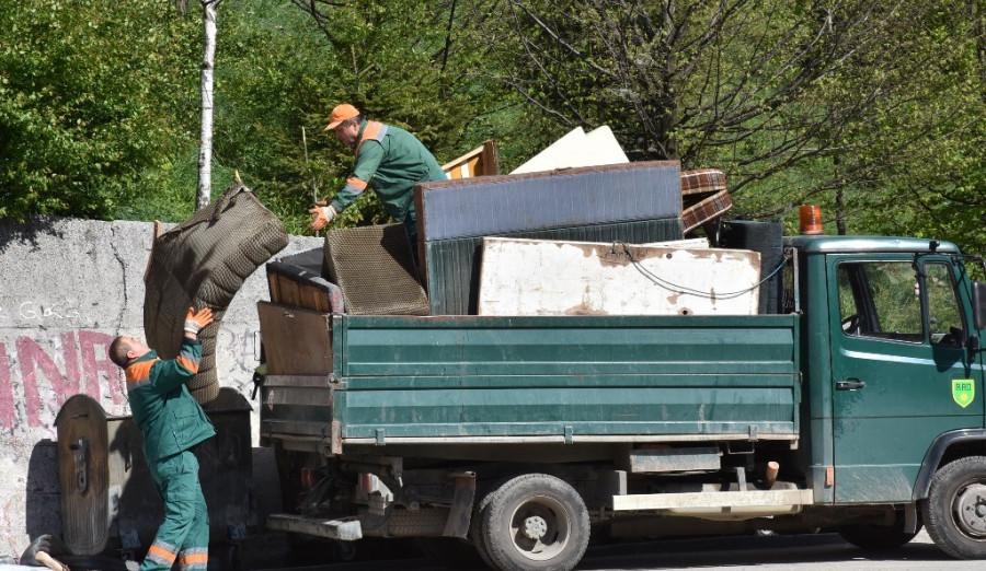 Proljetna akcija prikupljanja kabastog otpada na području Centra