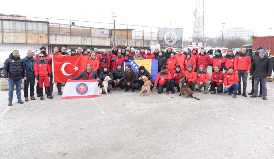 Pripadnici Službe za zaštitu i spašavanje danas otputovali za Tursku i Siriju
