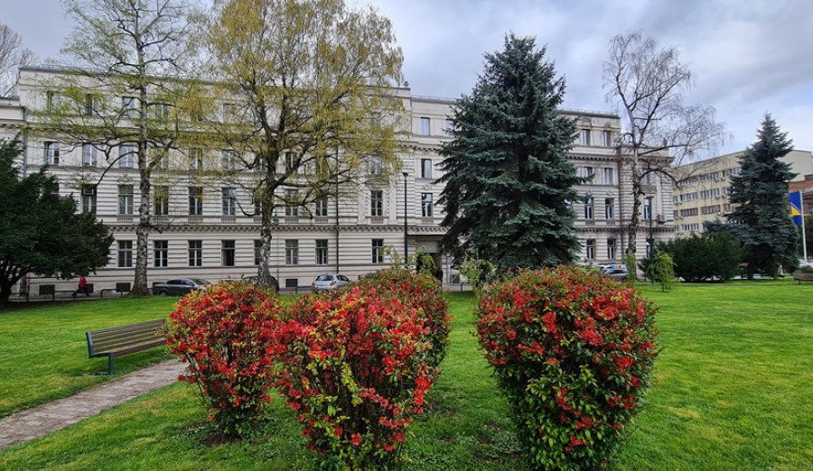 Potpisivanje Ugovora Za Stipendije Za 808 Srednjoškolaca I Studenata ...