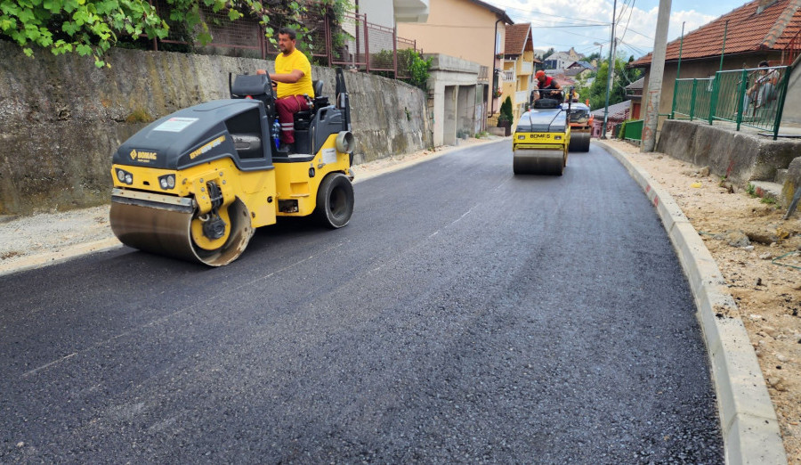 Sanacija, rekonstrukcija, izgradnja, redovno i vanredno održavanje cesta