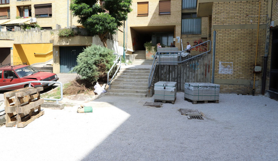 Započeli radovi na sanaciji stepeništa u Ulici Juraja Najtharta