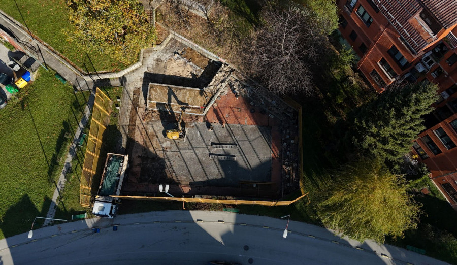 Počelo uređenje sportskog igrališta u naselju Breka