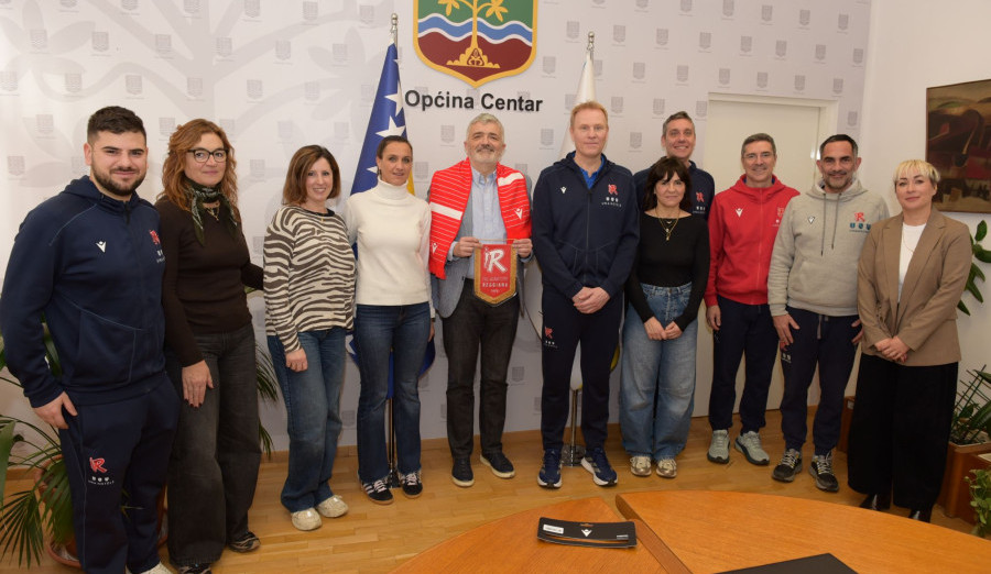 Košarkaši italijanskog kluba Pallacanestro Reggiana posjetili Općinu Centar