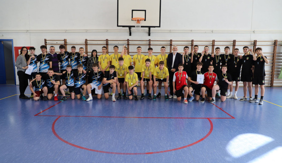 Završen turnir u odbojci za dječake