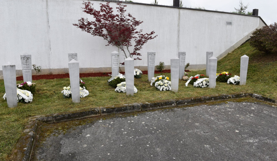 Položeno cvijeće u znak sjećanja na stradale bebe Dječijeg doma Bjelave