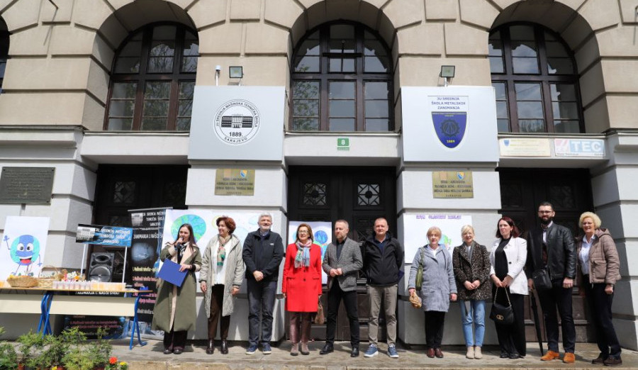 „Zeleni otisak“ u dvorištu Mašinske škole