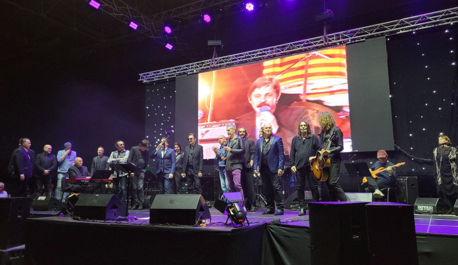Emocije, nostalgija i bezvremenski hitovi obilježili koncert „Indexi i prijatelji“
