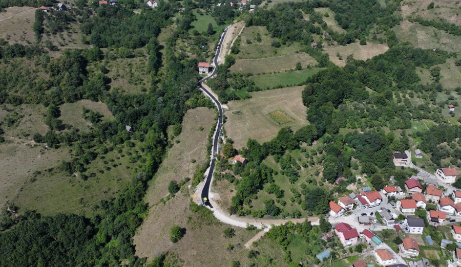 Nastavljeno asfaltiranje Ulice Vranica brijeg
